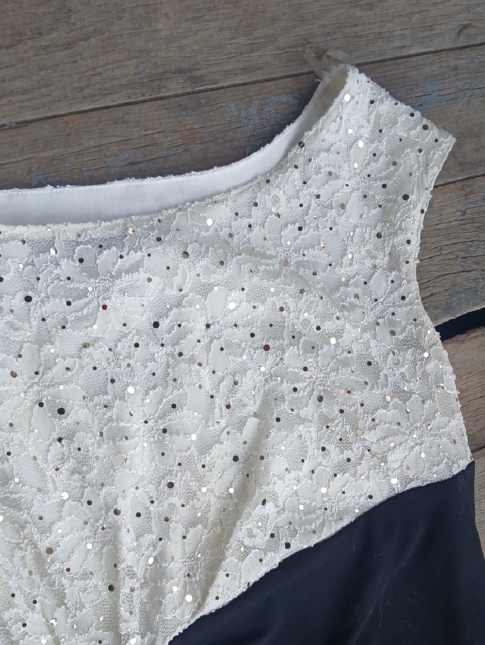 GUC Connected formal dress party wedding sequin size 10P - Picture 4 of 6